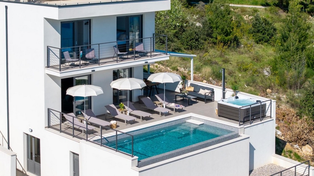 Luxury property H3653 for sale in Croatia - Panorama Scouting.