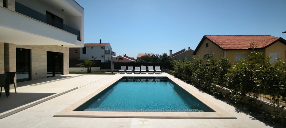 Villa with swimming pool for purchase in Zadar - property H3656.