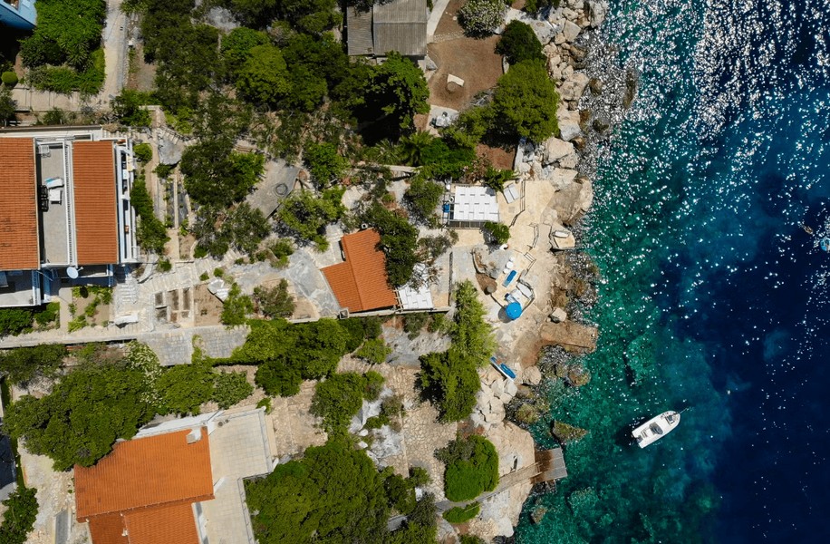 House in the 1st row to the sea for sale in Croatia - Panorama Scouting H3661.