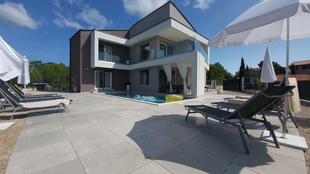 Modern house with pool for sale - island of Krk H3667.