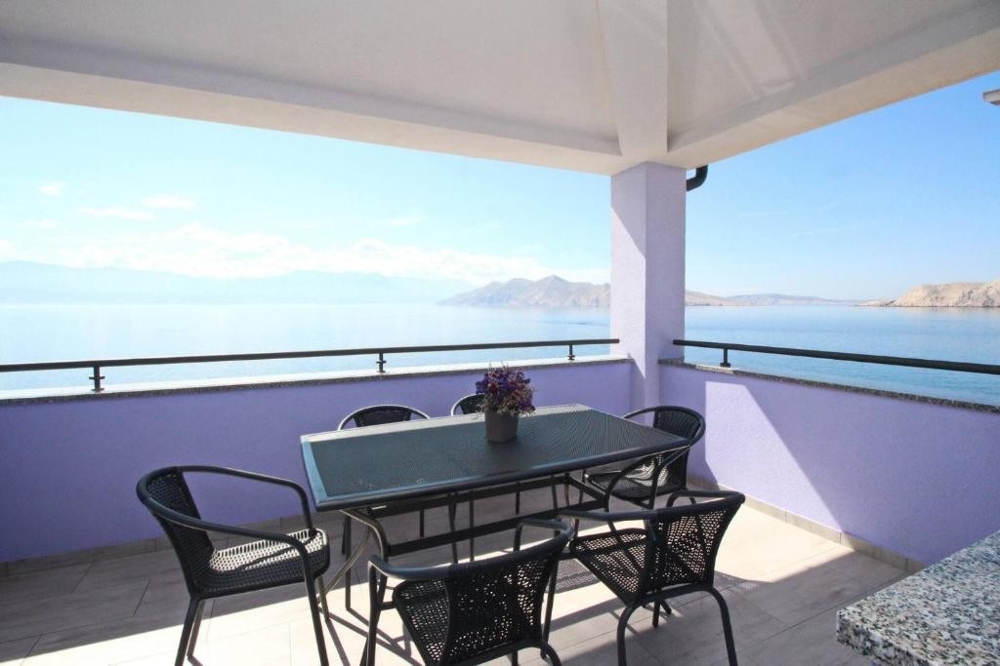 Buy house directly by the sea in Baska, island of Krk.