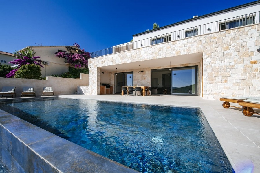 Real Estate H3690 Croatia.