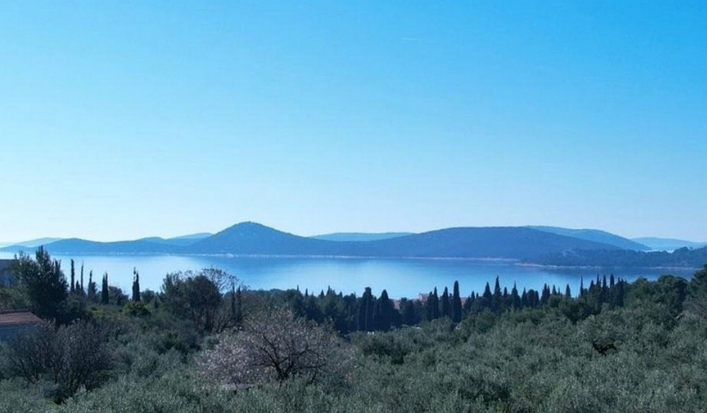 Beautiful sea views from property H3758