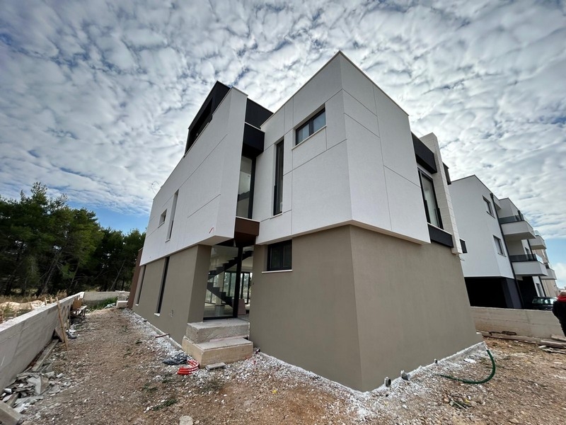 Modern new building near the sea for sale in Croatia.