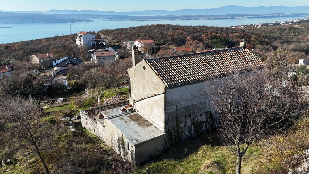 House in need of renovation for sale in Crikvenica, Croatia - Panorama Scouting H3782.