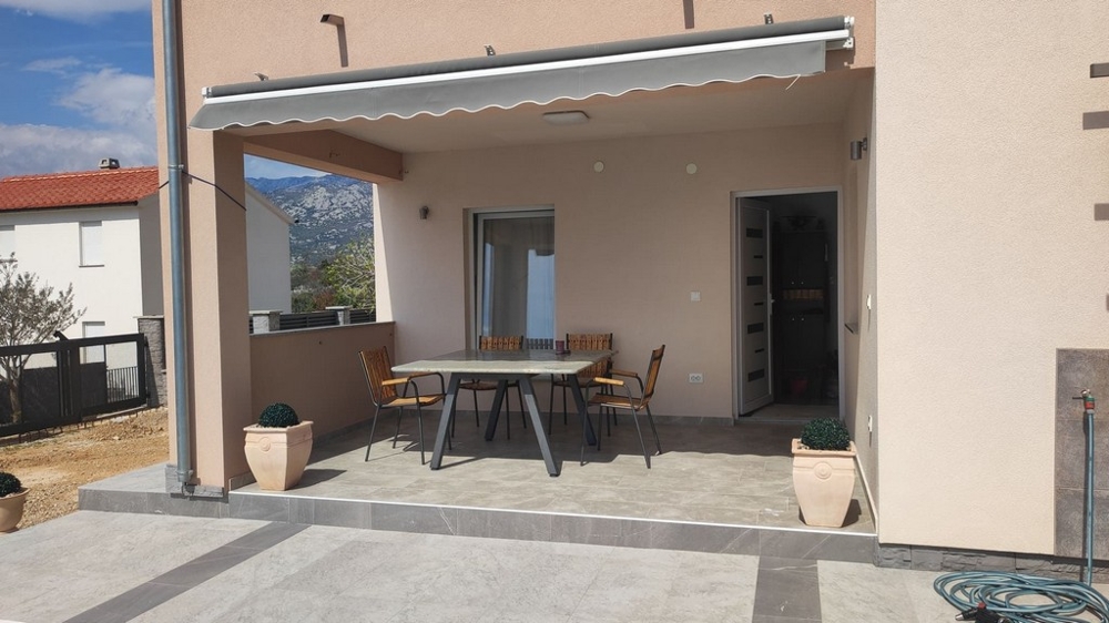 Covered terrace of house H3791 near Zadar in Croatia