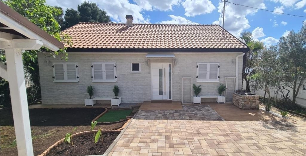 Entrance area of ​​the house