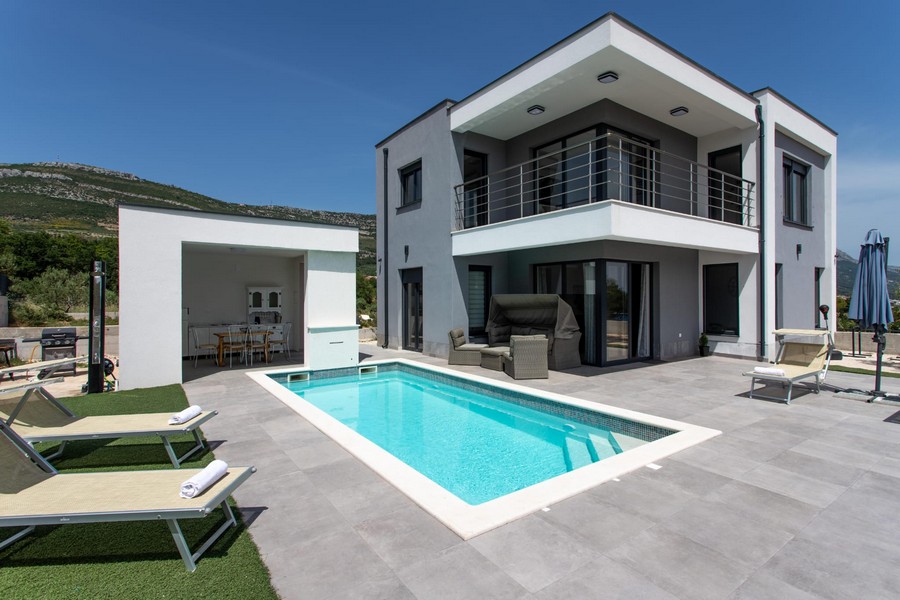 Buy a house in the Split region of Croatia - Panorama Scouting.