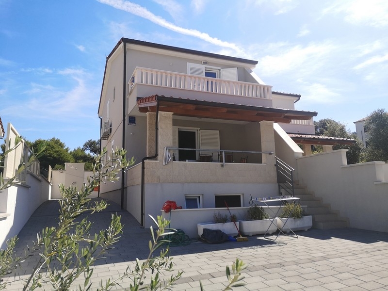 Buy semi-detached house near Rogoznica, Dalmatia - H3805.