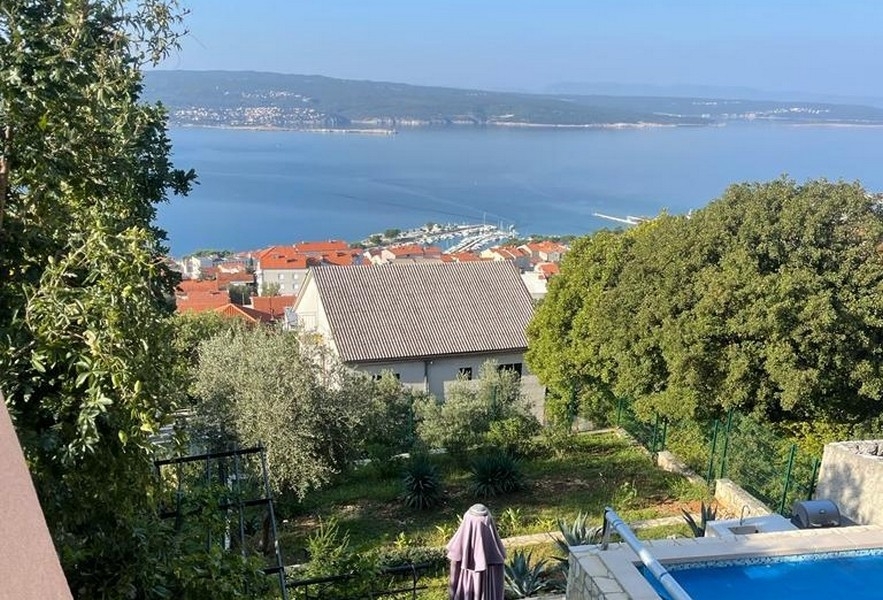 Apartment house in Croatia for sale - real estate agent: Panorama Scouting.