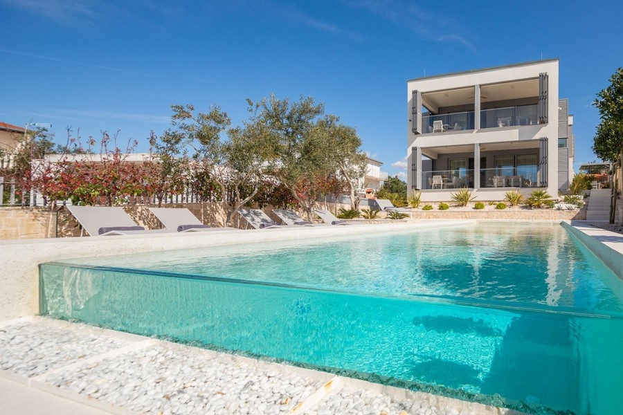 Buy a luxury villa by the sea in Croatia - Panorama Scouting H3812.