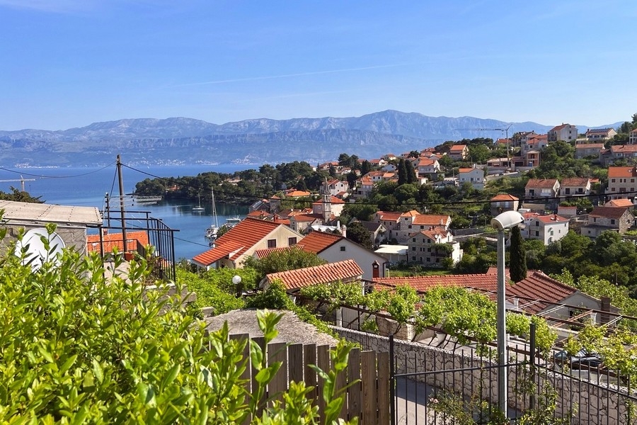 Real Estate Brac Island.