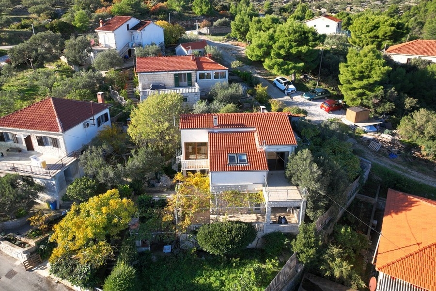Buy a house on Brac Island, Dalmatia.
