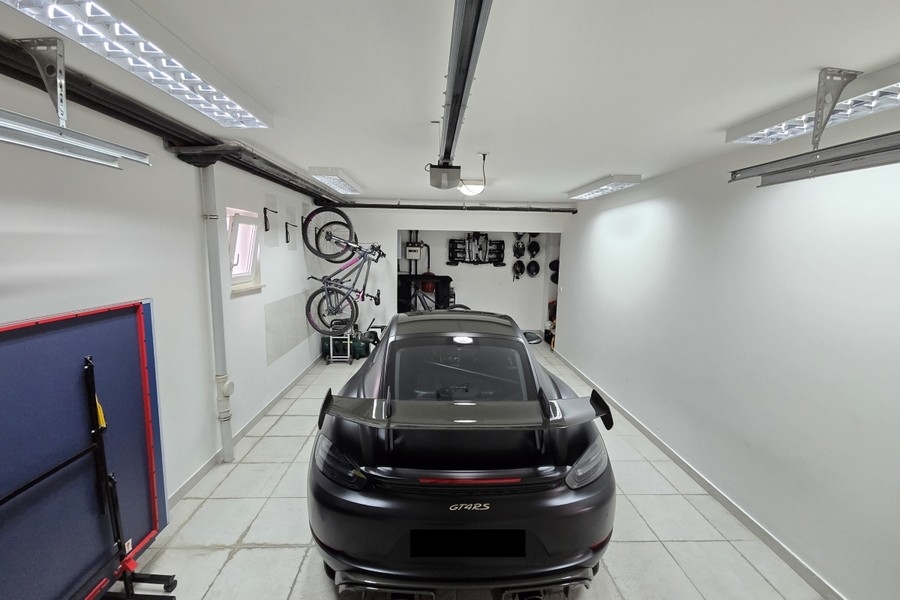 Garage with parking space for sports cars