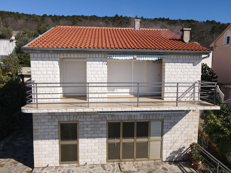 Front view of house H3821, which is for sale in Crikvenica.