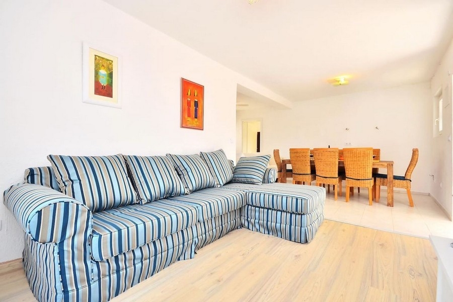 Living room with sofa and lounge area