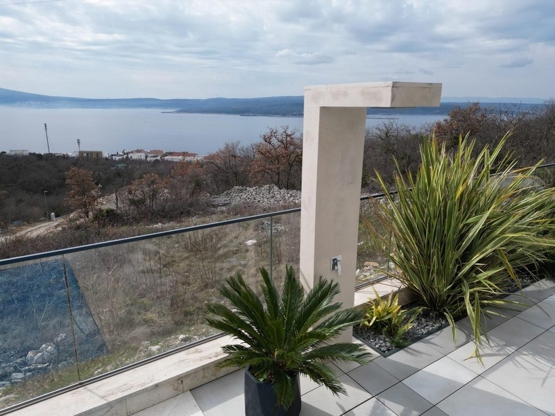 Sea view and outdoor shower of luxury villa H3833 in Crikvenica, Kvarner Bay.