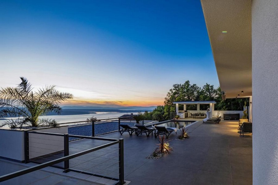 Villa with pool and sea view in Crikvenica Dalmatia