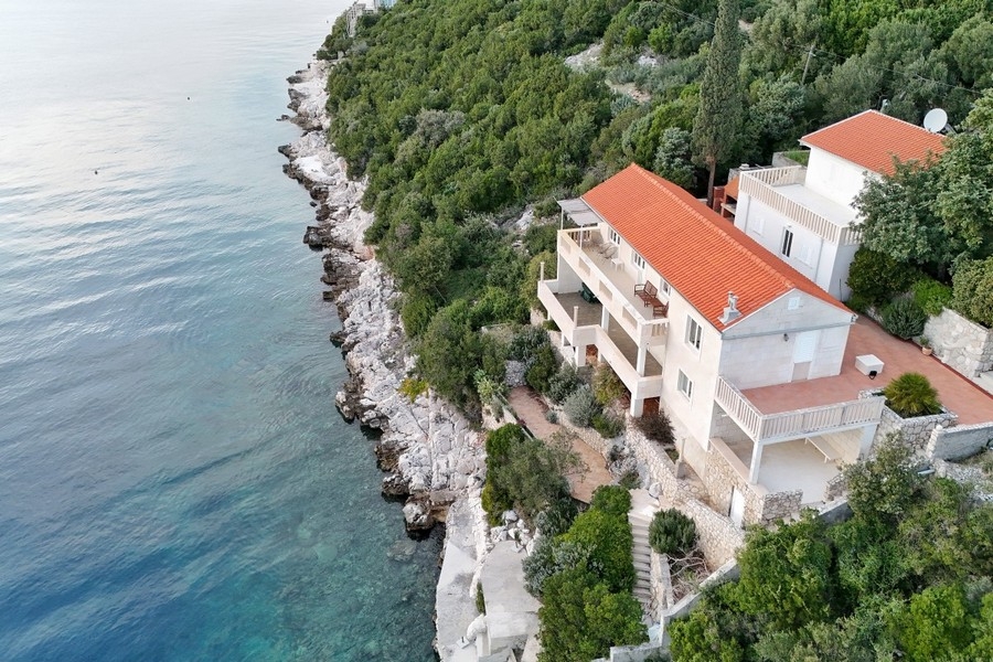 Buy a seaside villa near Dubrovnik - H3842