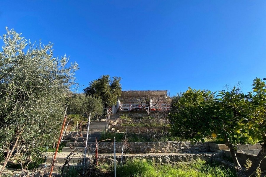 Buy house for renovation Croatia - H3844