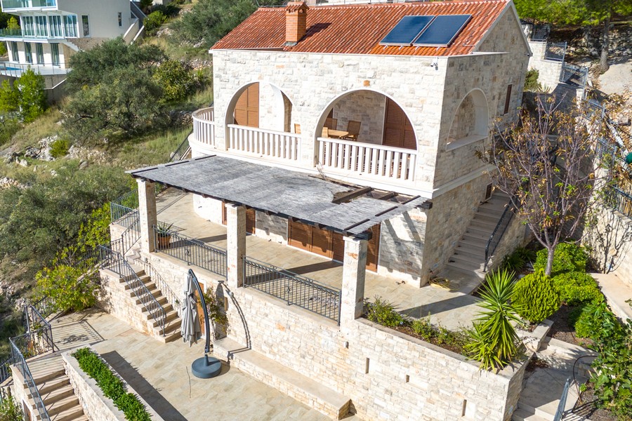 Mediterranean luxury villa for sale in Croatia - Panorama Scouting H3848.