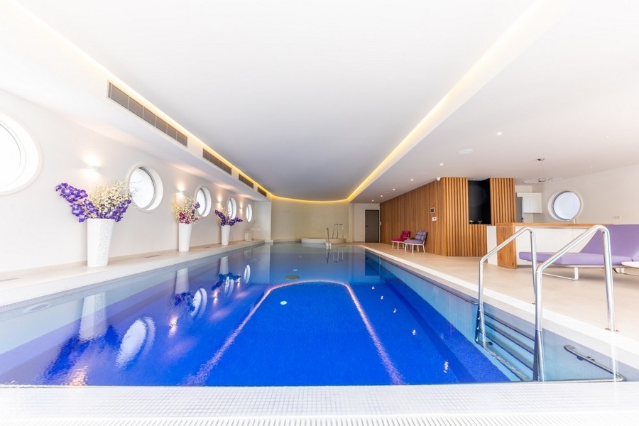 Indoor pool in the exclusive wellness area