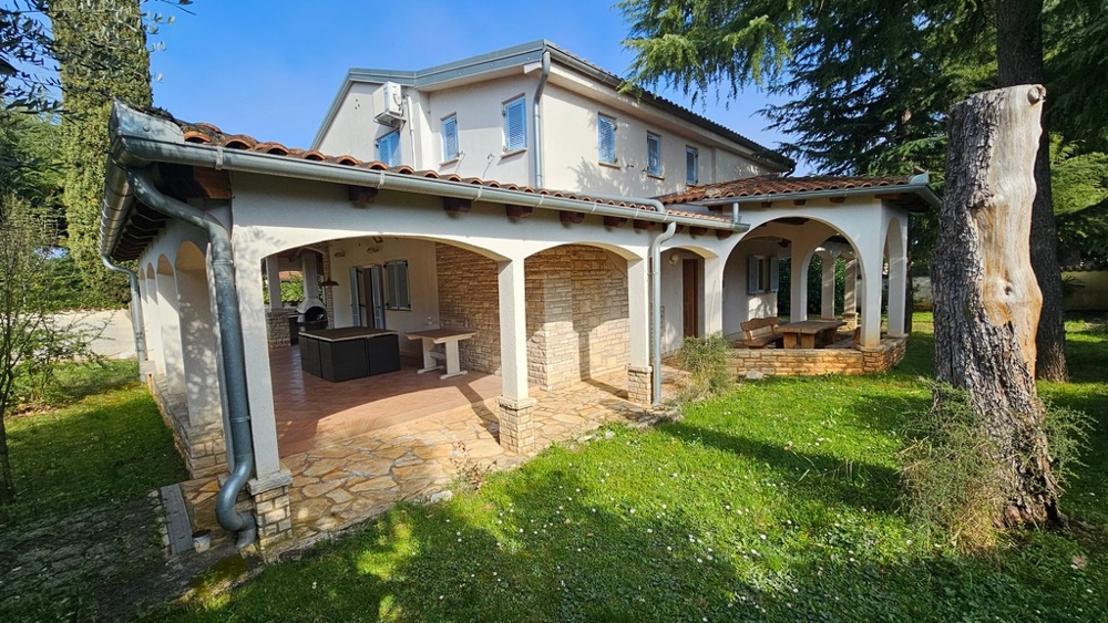 Buy a house in Istria near the sea - H3855.