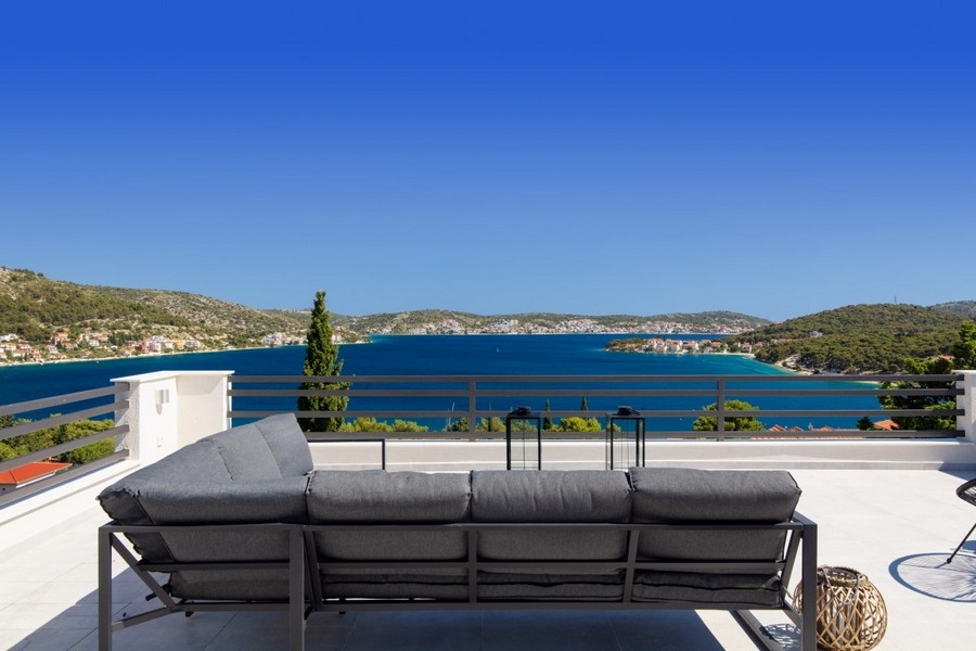Buy a house with sea views in Rogoznica in Croatia.