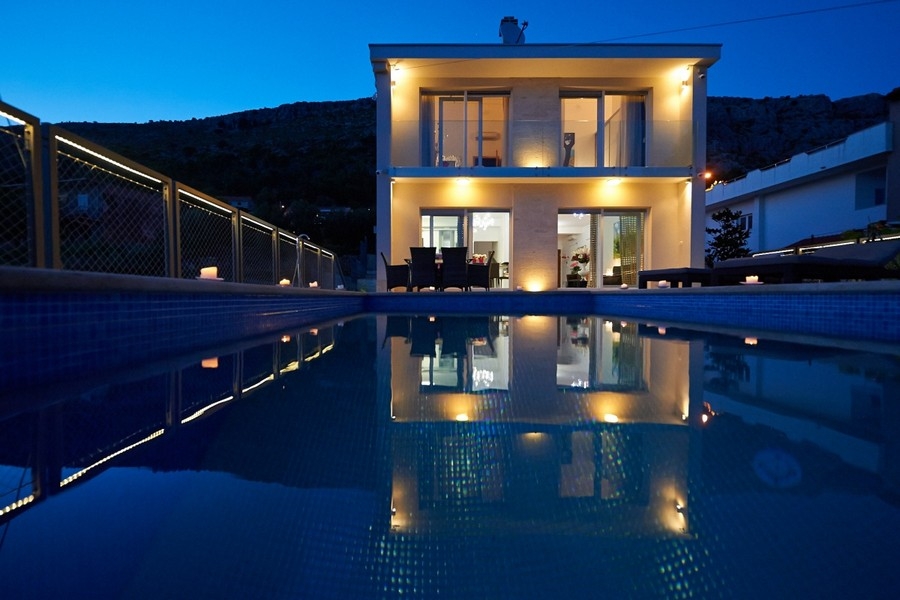 Mediterranean villa with swimming pool for sale in Dalmatia - Panorama Scouting.