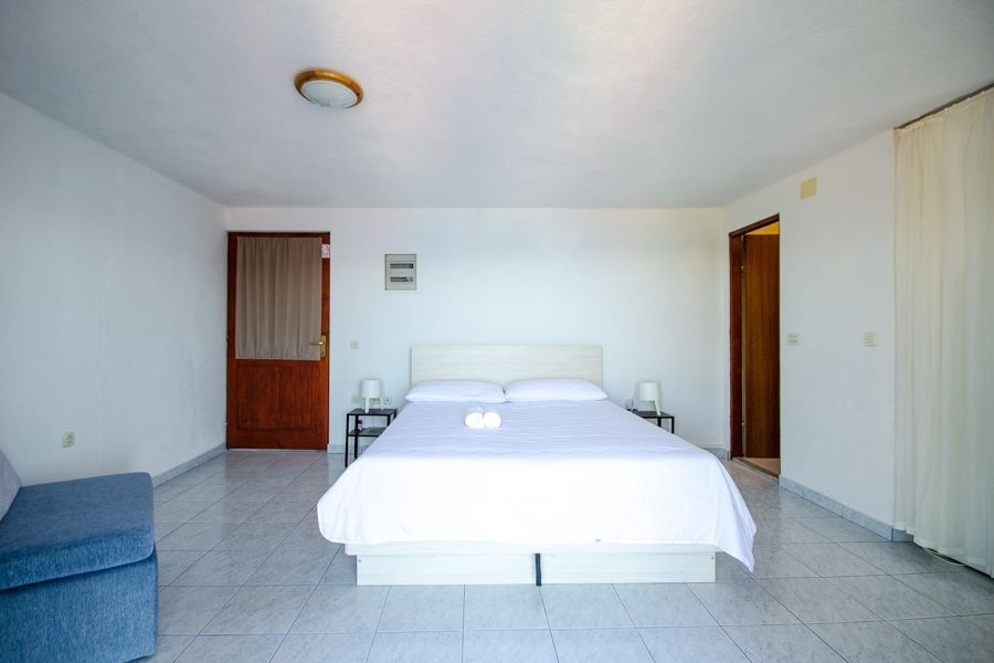 Studio apartment with living and sleeping area