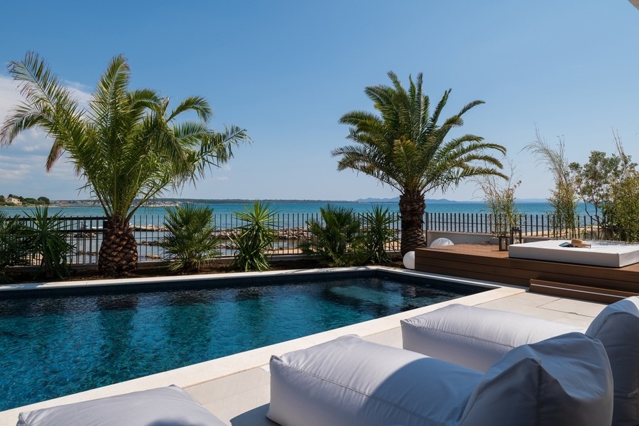 Buy villa in the 1st row to the sea Zadar region.