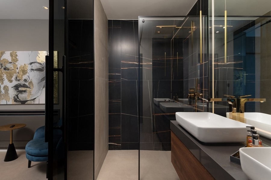 Bathroom with modern equipment and high-quality materials