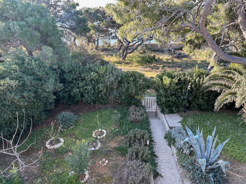 Buy a house with access to the sea in Croatia on Pag.