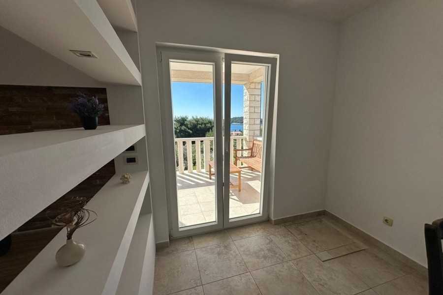 Room with balcony access and sea view