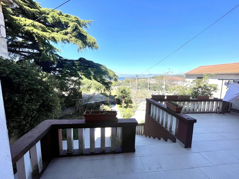 Terrace with sea views and Mediterranean surroundings