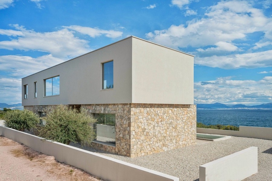 House with natural stone facade and sea view in Croatia