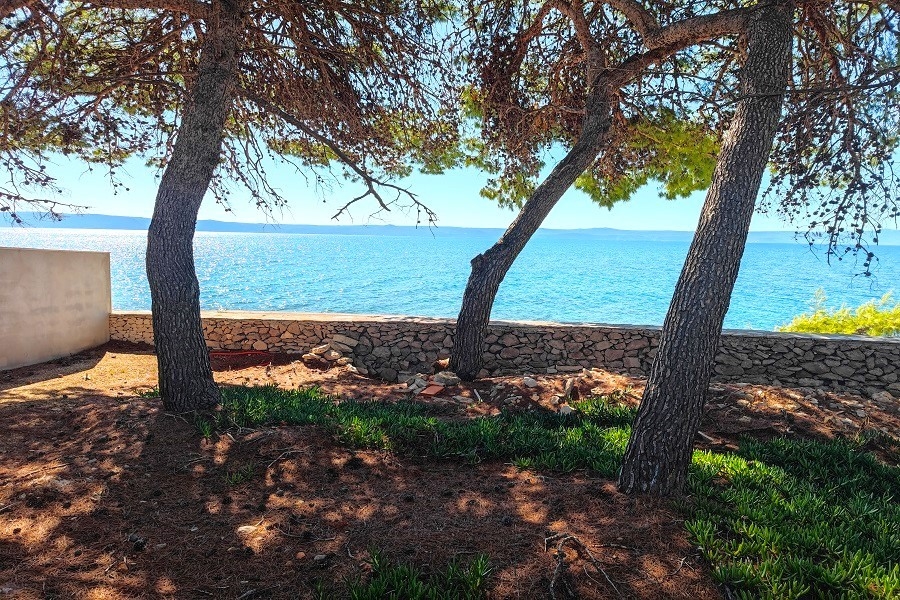 First row house for sale on the island of Brac.
