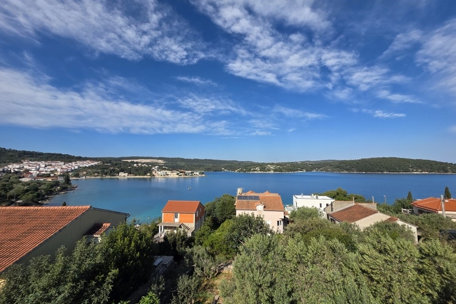 Sea view of property H3930 in Croatia