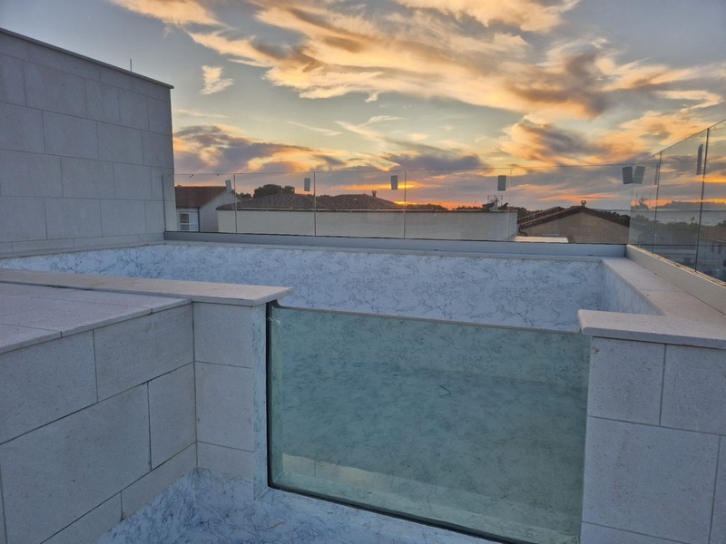 Pool on the roof terrace of property H3932 on Vir, Croatia.