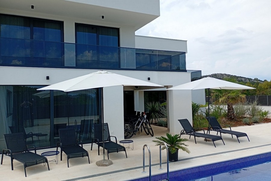Sun terrace with swimming pool in Dalmatia