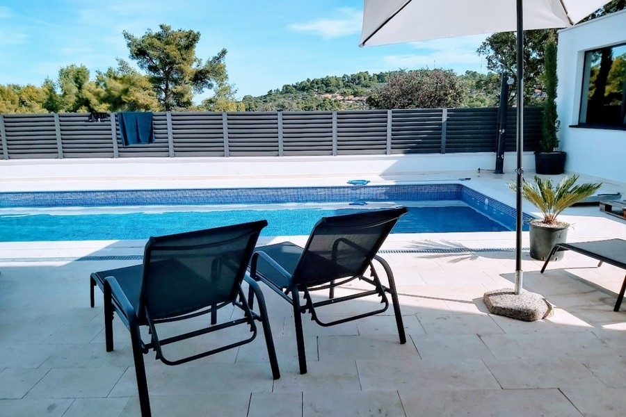 Terrace with pool