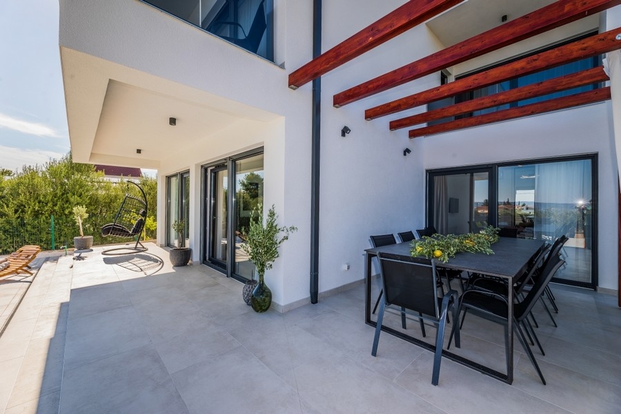Covered terrace with seating area