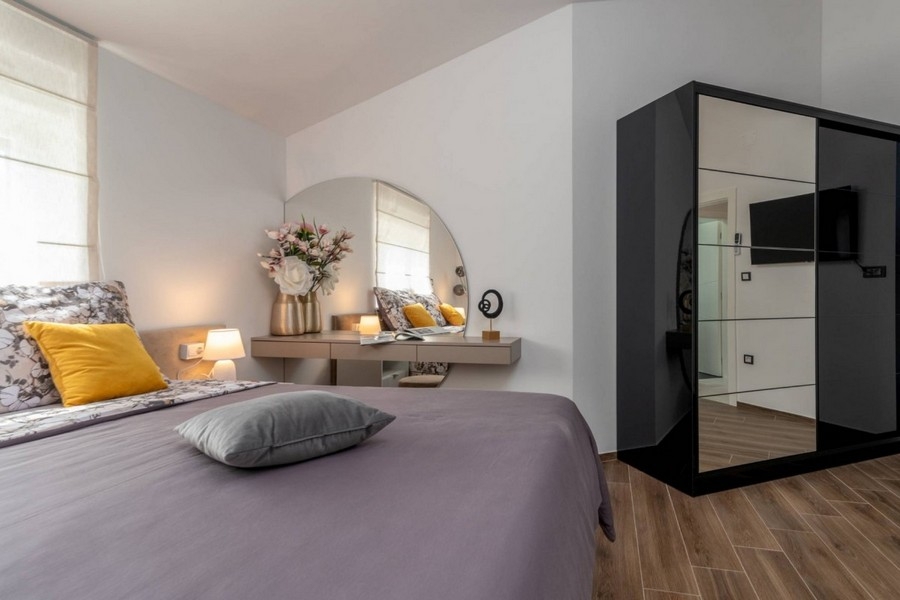Bedroom with modern design