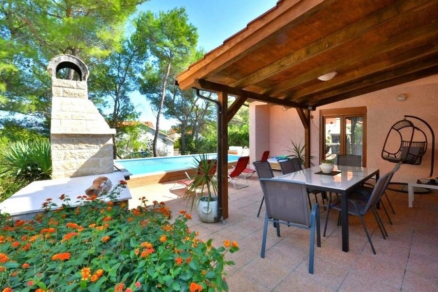 Sun terrace with deck chairs