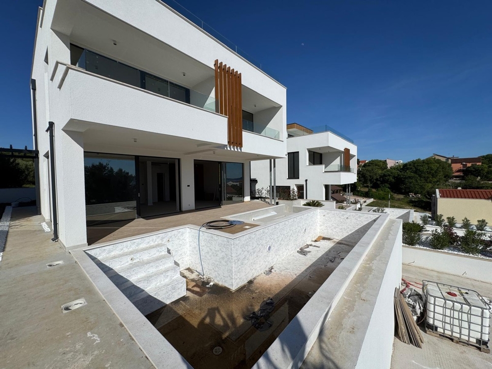 Newly built villa with pool in Sveti Filip i Jakov Croatia
