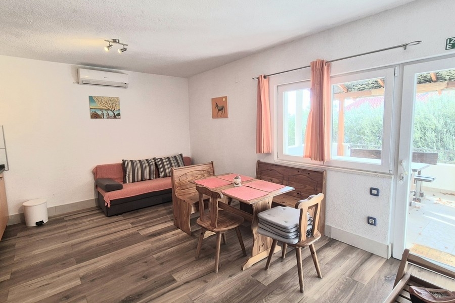 Living and dining area of ​​the second apartment