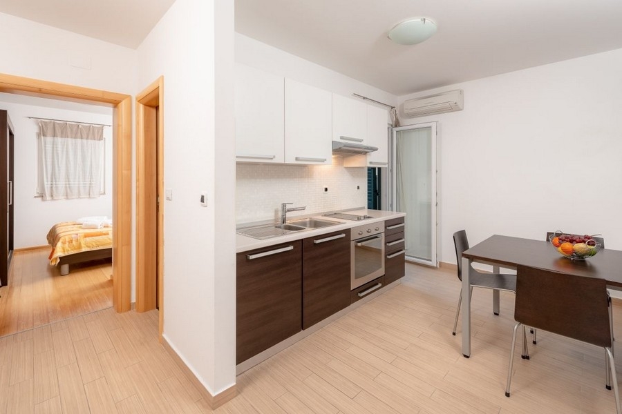 Kitchen-living room with high-quality equipment