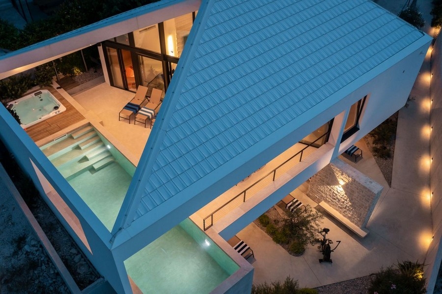 Aerial view of villa with pool and jacuzzi