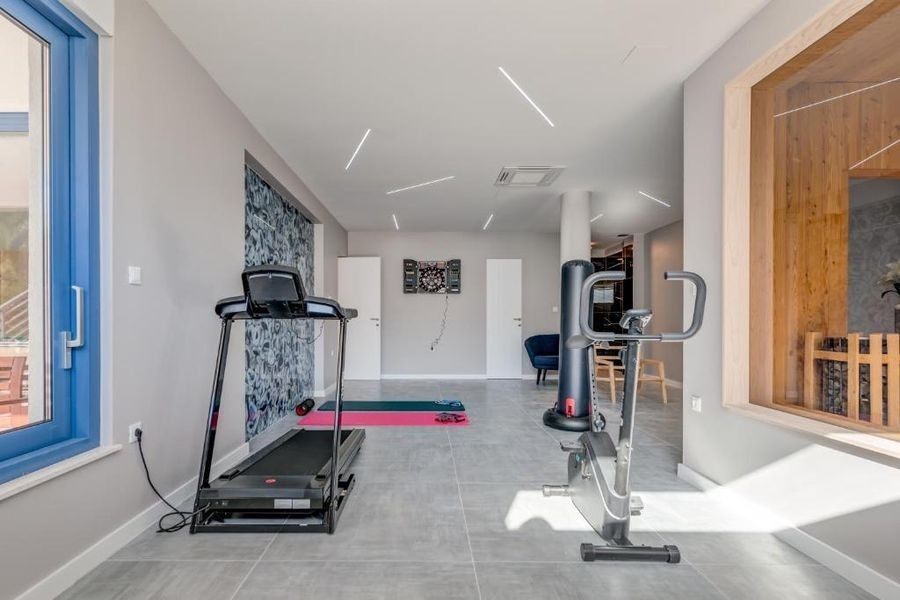 Fitness room with sauna