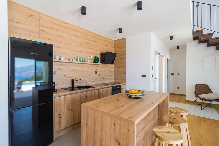 Modern kitchen with cooking island
